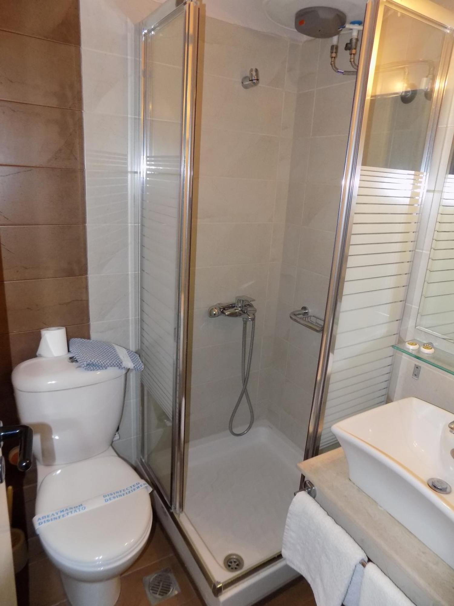 Hotel Arethousa Loutra Aidhipsou Rum bild
