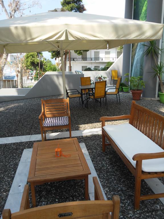 Hotel Arethousa Loutra Aidhipsou Exteriör bild